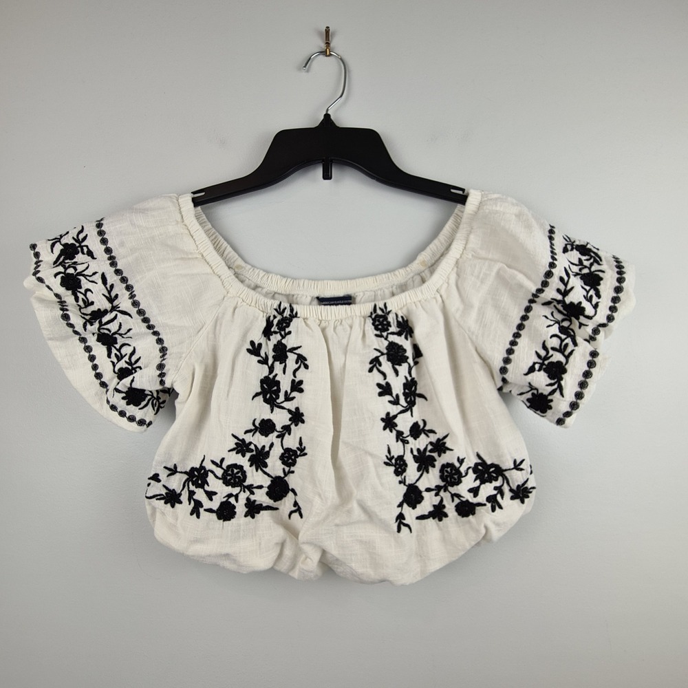 American Eagle Ivory Black Floral Embroidered Off Shoulder Bubble Crop Top XS